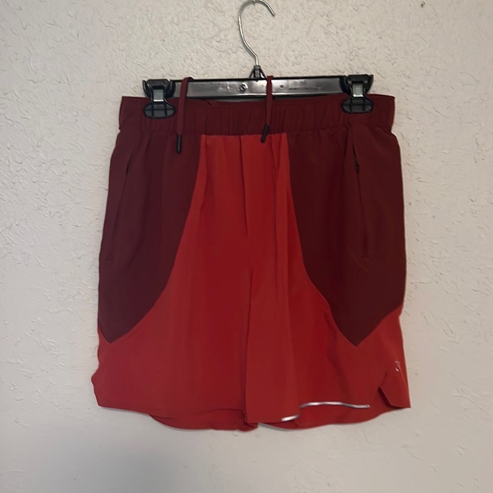 Lululemon pace breaker 7in liner less shorts